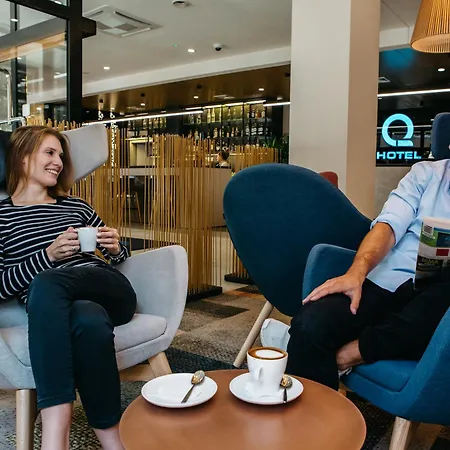 Q Ξενοδοχείο Κατοβίτσε