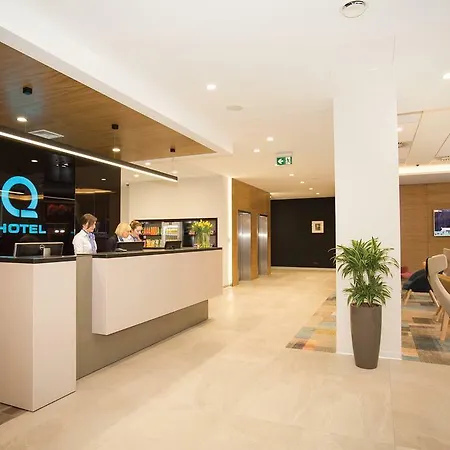 Hotel Q